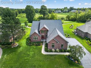 3747 Honors Way, Howell, MI 48843