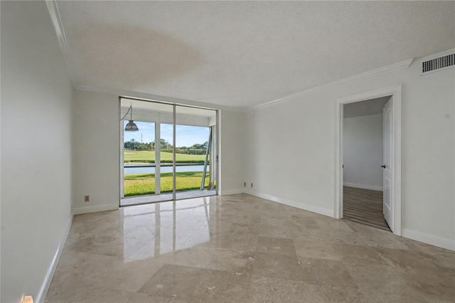 9320 S Hollybrook Lake Dr 103, Pembroke Pines, FL 33025