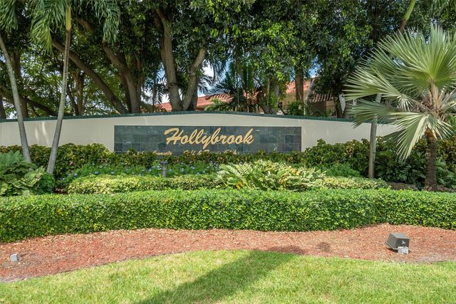 9320 S Hollybrook Lake Dr 103, Pembroke Pines, FL 33025