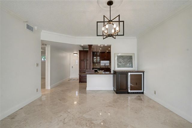 9320 S Hollybrook Lake Dr 103, Pembroke Pines, FL 33025