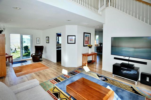 11072 Ivy Hill Dr., San Diego, CA 92131