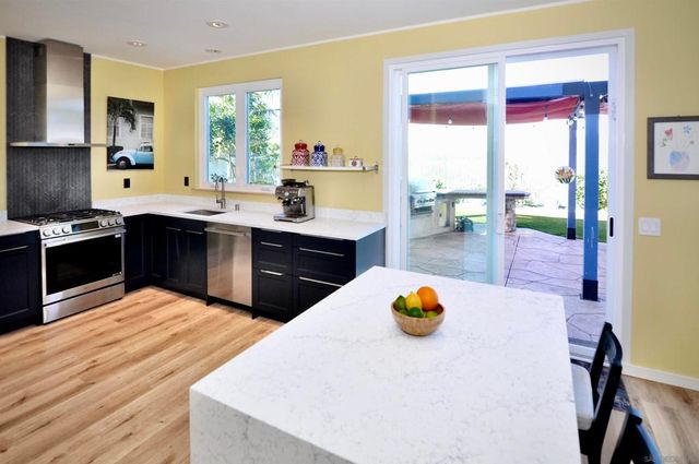 11072 Ivy Hill Dr., San Diego, CA 92131