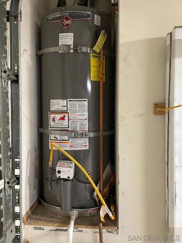 11072 Ivy Hill Dr., San Diego, CA 92131