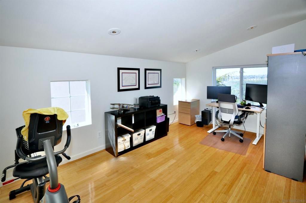 Image 19 of property listing at 11072 Ivy Hill Dr., San Diego, CA 92131