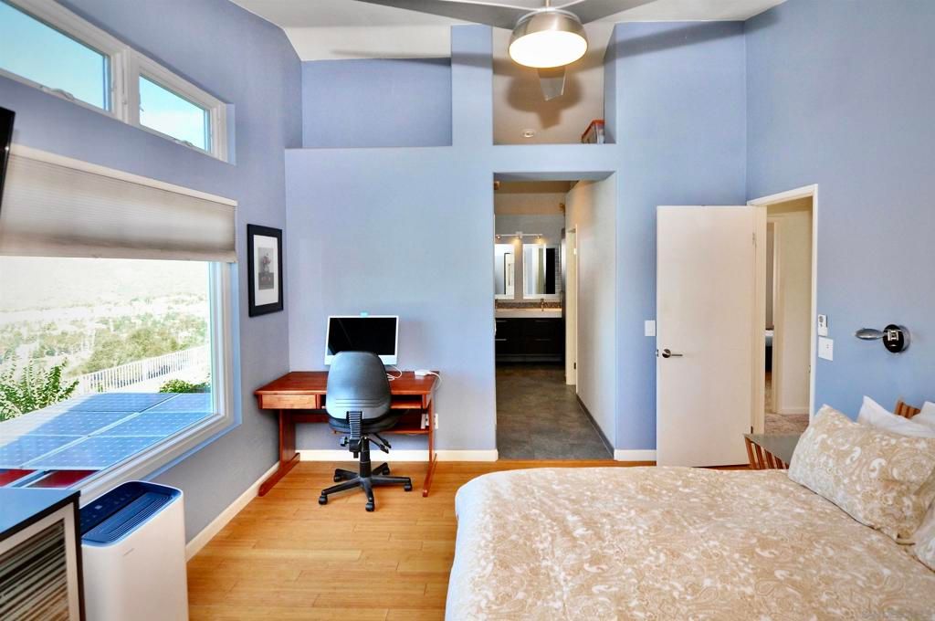 Image 25 of property listing at 11072 Ivy Hill Dr., San Diego, CA 92131