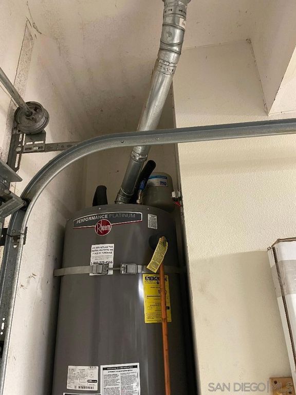 Image 40 of property listing at 11072 Ivy Hill Dr., San Diego, CA 92131