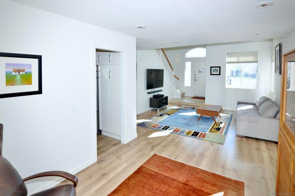 Image 6 of property listing at 11072 Ivy Hill Dr., San Diego, CA 92131