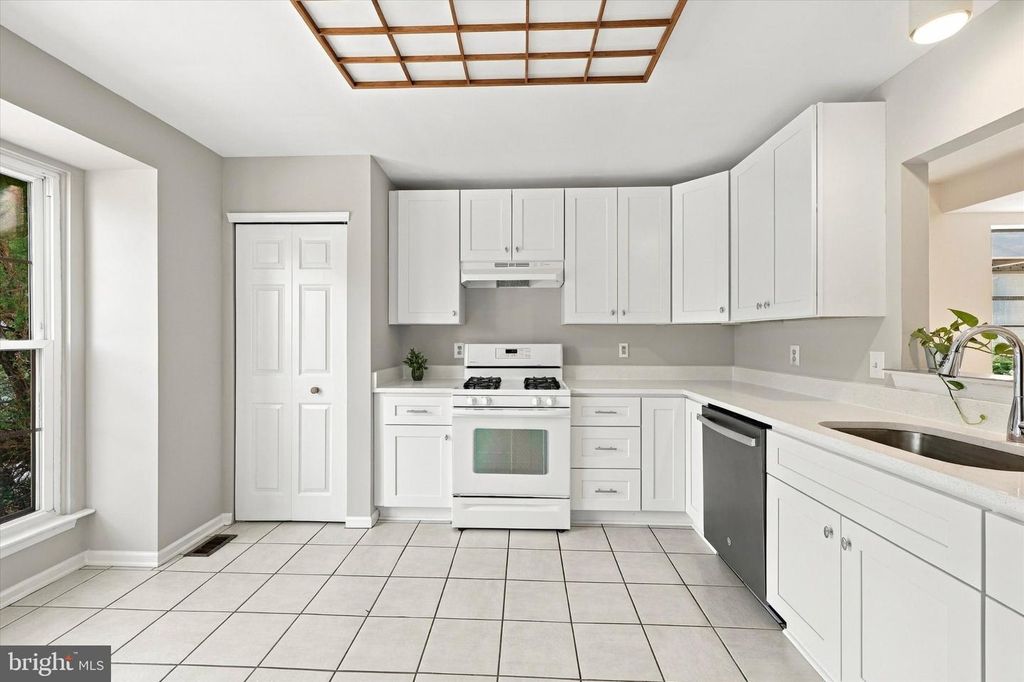 7923-31 RIDGE AVE #27, PHILADELPHIA, PA 19128 — photo 5