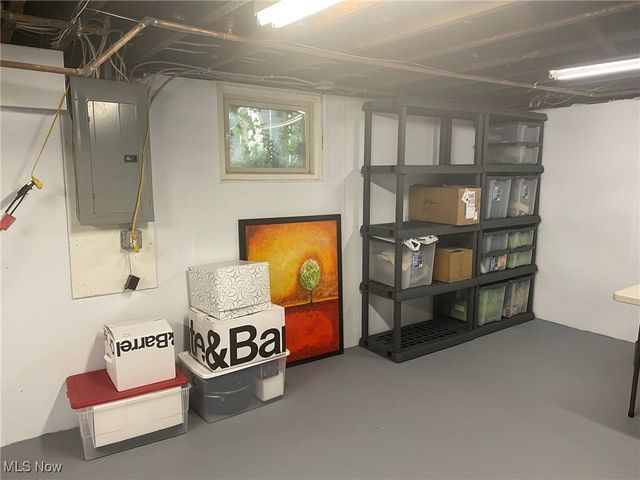 2877 Hampshire Road, Cleveland Heights, OH 44118