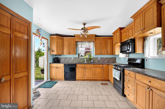 63 LINDEN AVE, Bellmawr, NJ 08031