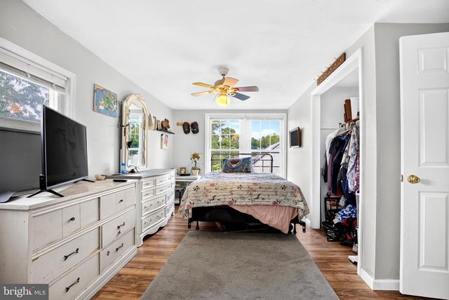 63 LINDEN AVE, Bellmawr, NJ 08031