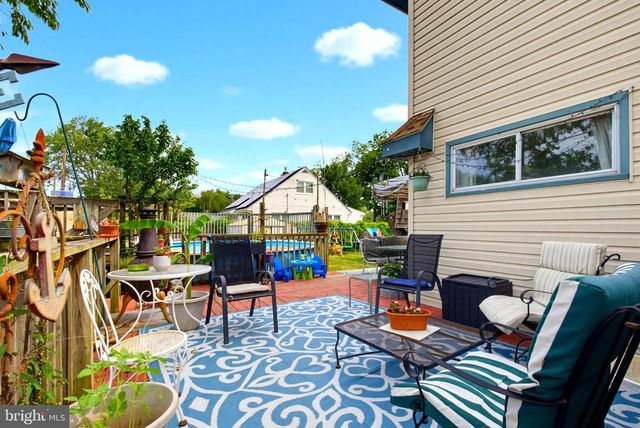 63 LINDEN AVE, Bellmawr, NJ 08031