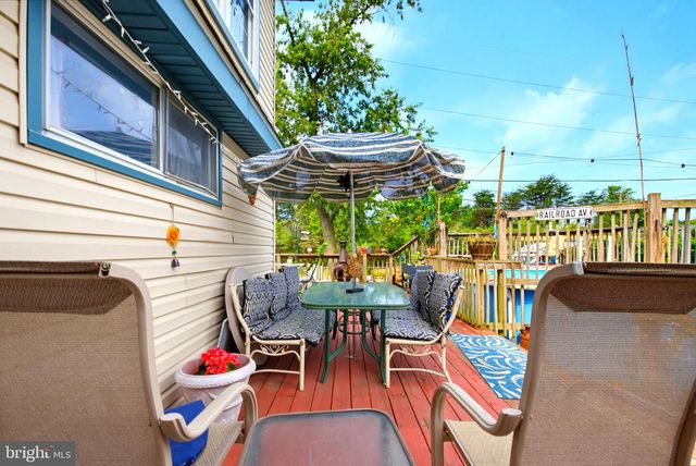 63 LINDEN AVE, Bellmawr, NJ 08031