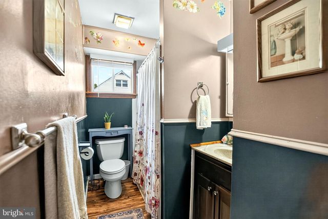 63 LINDEN AVE, Bellmawr, NJ 08031