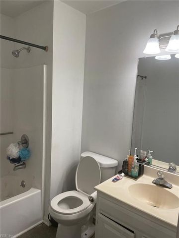 240 Rushlake CT, Newport News, VA 23602