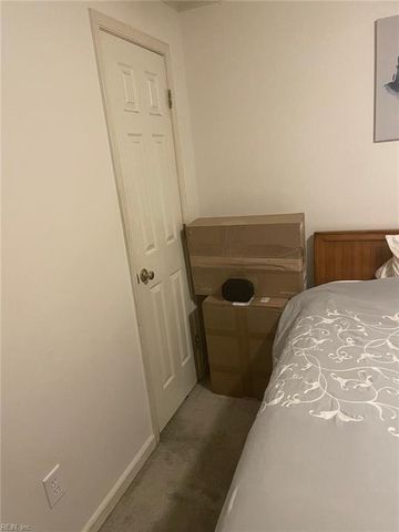 240 Rushlake CT, Newport News, VA 23602