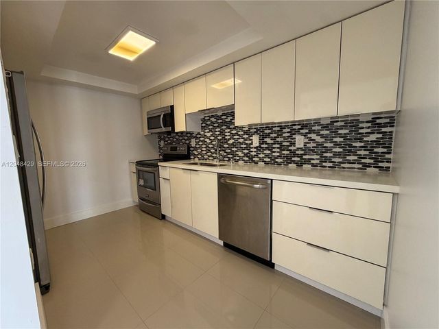 18011 Biscayne Boulevard 1802, Aventura, FL 33160