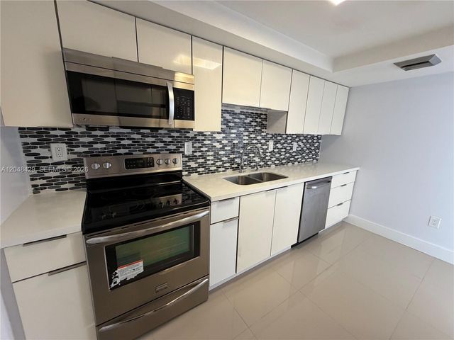 18011 Biscayne Boulevard 1802, Aventura, FL 33160