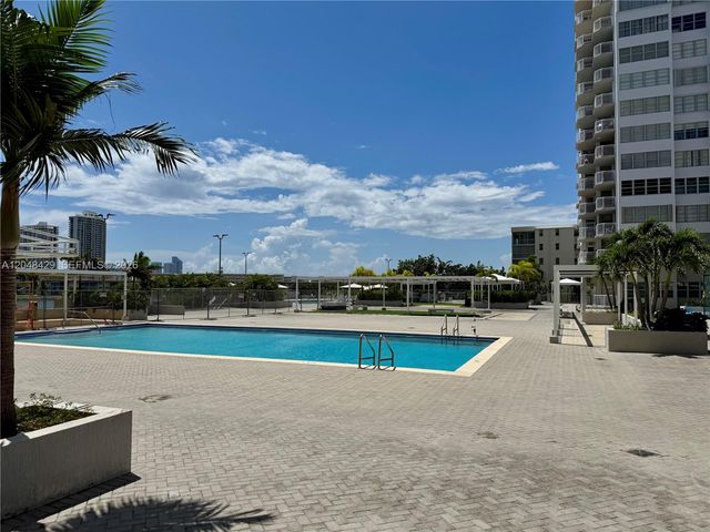 18011 Biscayne Boulevard 1802, Aventura, FL 33160