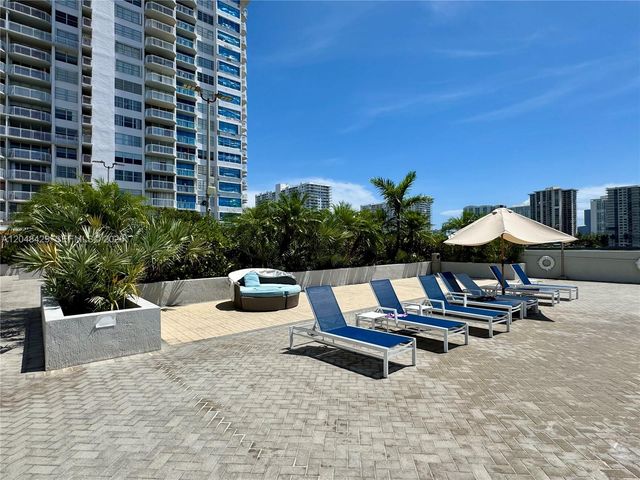 18011 Biscayne Boulevard 1802, Aventura, FL 33160