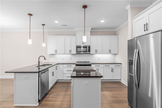 103 Park Place, King, NC 27021