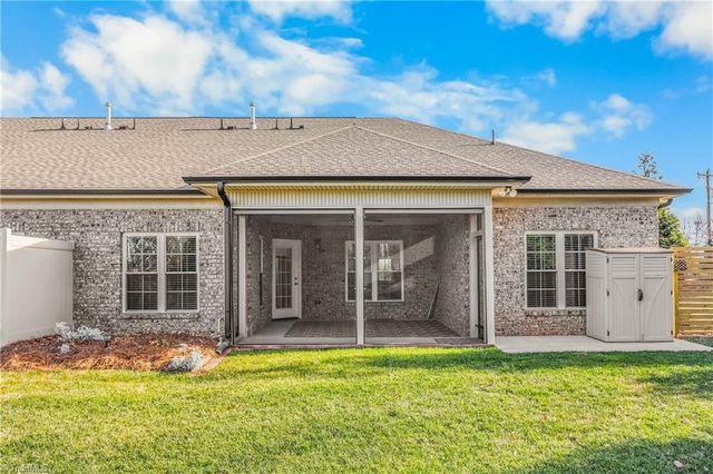 103 Park Place, King, NC 27021