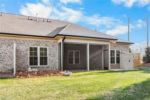 103 Park Place, King, NC 27021