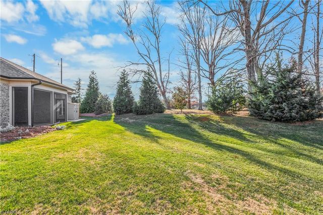 103 Park Place, King, NC 27021