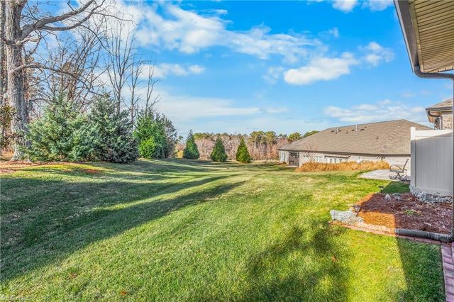 103 Park Place, King, NC 27021