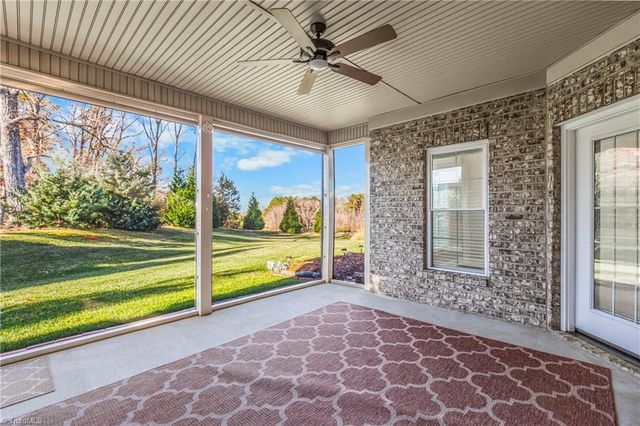 103 Park Place, King, NC 27021