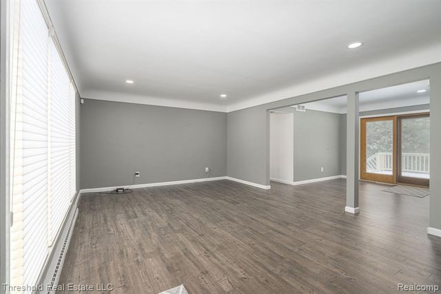 5595 Old Orchard Trail, Orchard Lake, MI 48324