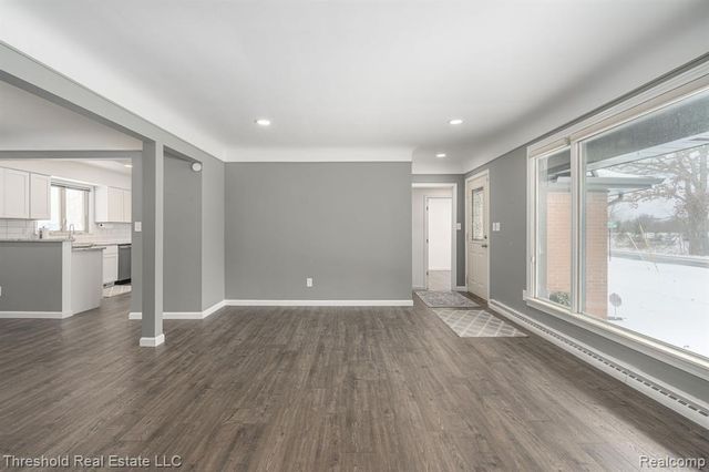 5595 Old Orchard Trail, Orchard Lake, MI 48324