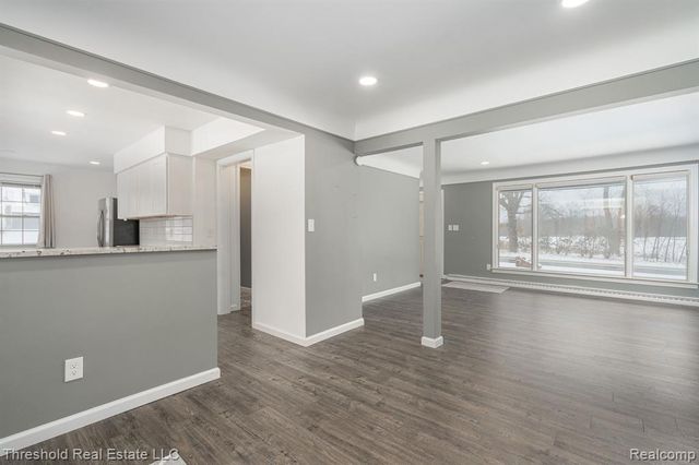 5595 Old Orchard Trail, Orchard Lake, MI 48324