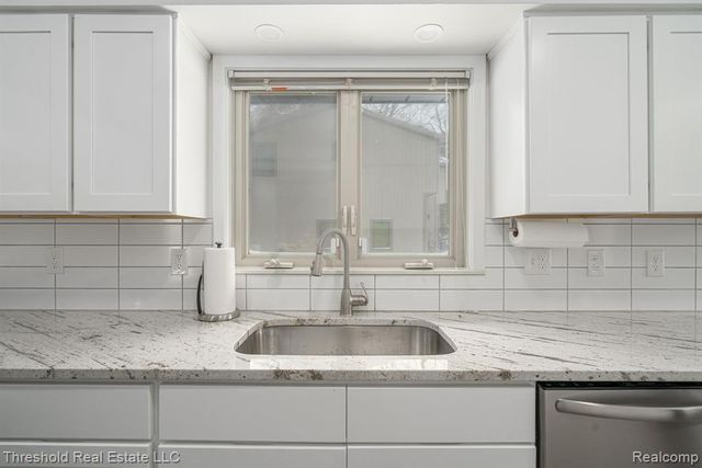 5595 Old Orchard Trail, Orchard Lake, MI 48324