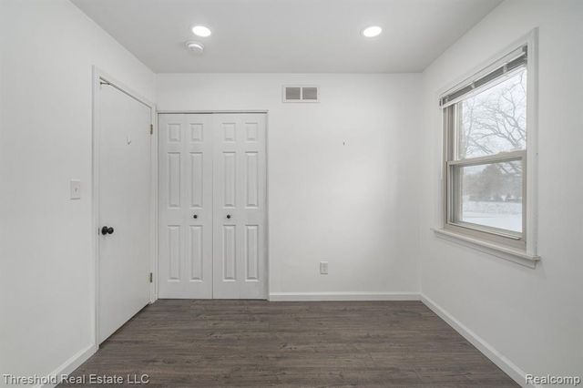 5595 Old Orchard Trail, Orchard Lake, MI 48324