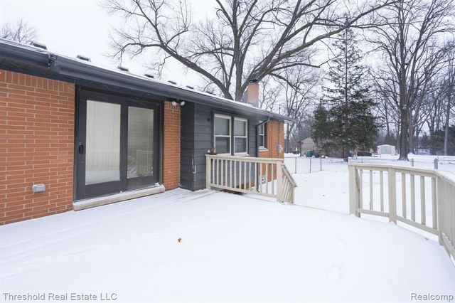 5595 Old Orchard Trail, Orchard Lake, MI 48324