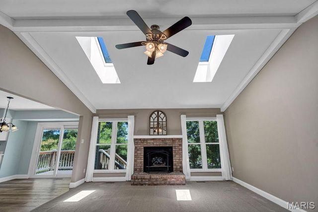 20 Silverdale Court, St Charles, MO 63303