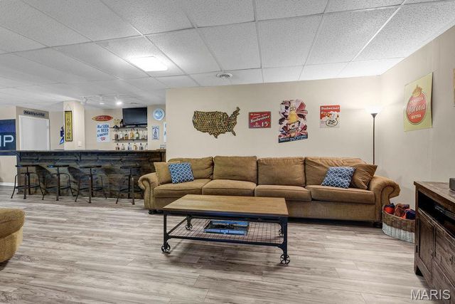 20 Silverdale Court, St Charles, MO 63303