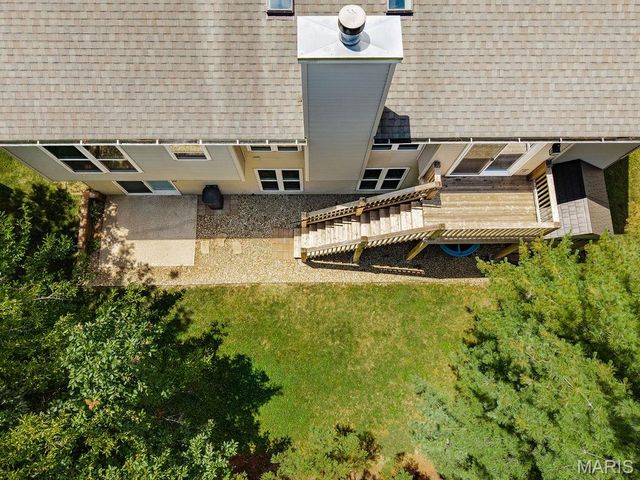 20 Silverdale Court, St Charles, MO 63303
