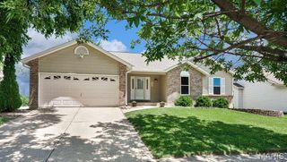 20 Silverdale Court, St Charles, MO 63303