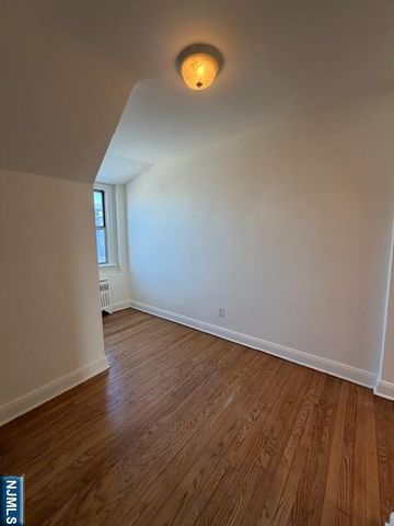 735 Elm Avenue 5F, Teaneck, NJ 07666