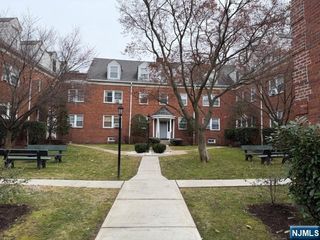 735 Elm Avenue 5F, Teaneck, NJ 07666