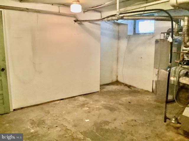 614 WYNNEWOOD RD, Philadelphia, PA 19151