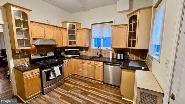 614 WYNNEWOOD RD, Philadelphia, PA 19151