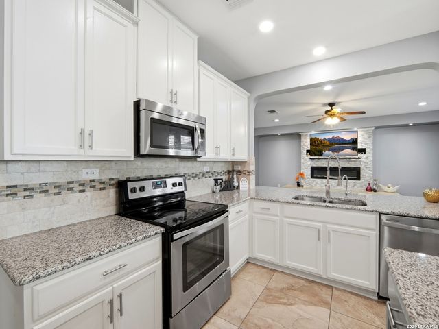 4431 Oak Roset, San Antonio, TX 78259