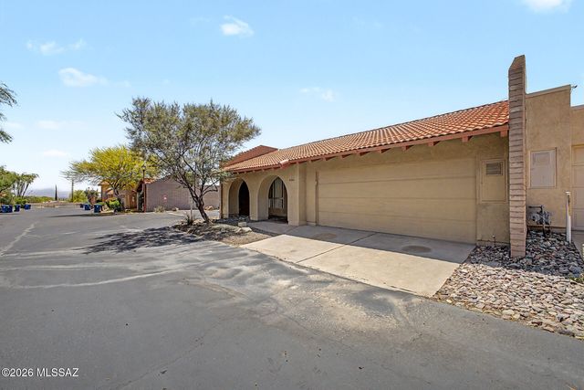 5661 N Camino De La Noche, Tucson, AZ 85718