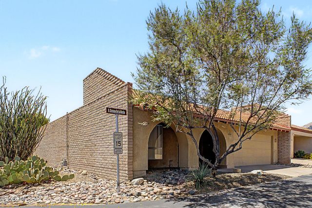 5661 N Camino De La Noche, Tucson, AZ 85718