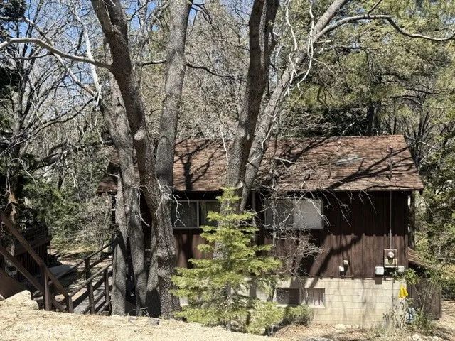 33036 Maple Lane, Green Valley Lake, CA 92341