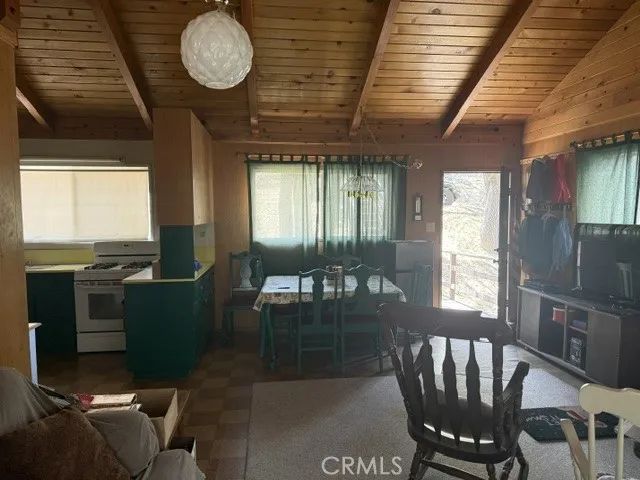 33036 Maple Lane, Green Valley Lake, CA 92341
