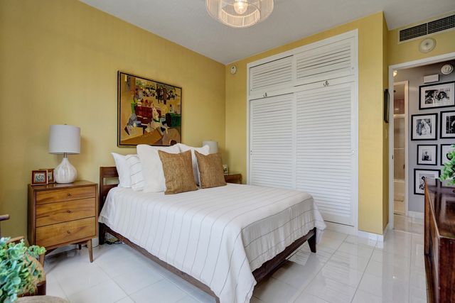 3300 NE 36th Street 1621, Fort Lauderdale, FL 33308